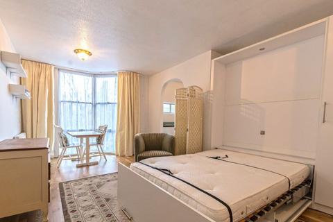 undefined, Wellesley Road, London W4