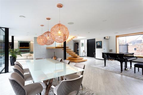 5 bedroom detached house for sale, Farrer Lane, Oulton, Leeds, West Yorkshire, LS26