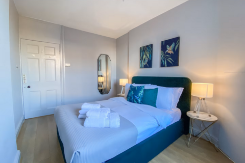 2 bedroom apartment to rent, Clarence Gate Gardens Glentworth Street  London, Westminster