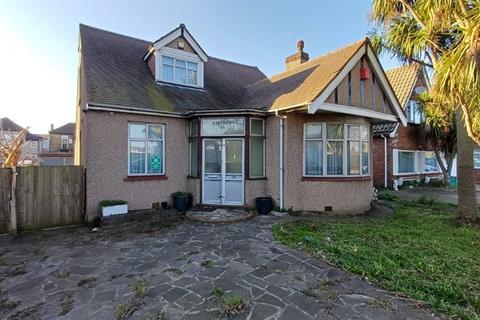 4 bedroom detached house for sale, Barley Lane, ILFORD