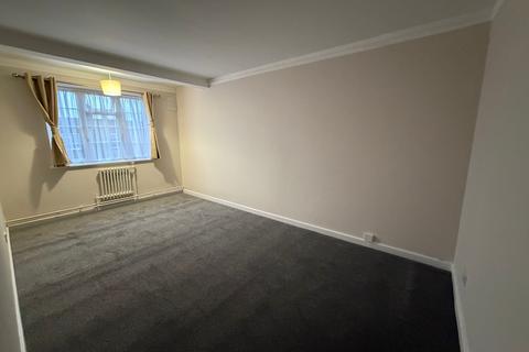 2 bedroom flat to rent, Byron Road, Harrow HA1