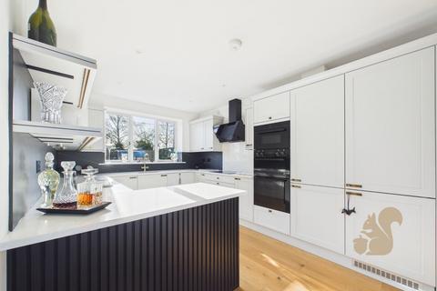 3 bedroom detached house for sale, Watchouse Road, Dunmow CM6