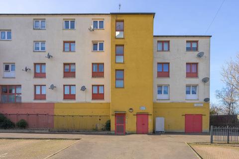 undefined, Flat , Edinburgh