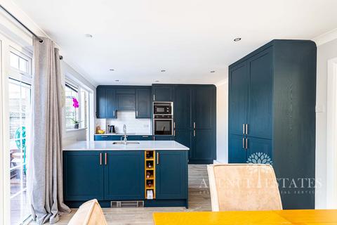 3 bedroom end of terrace house for sale, Wedgwood Drive, Poole BH14