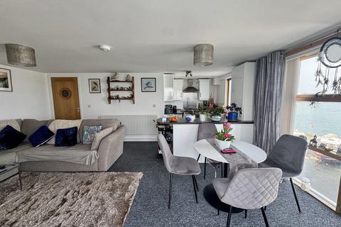 2 bedroom apartment for sale, Newry Beach, Holyhead, Anglesey, LL65