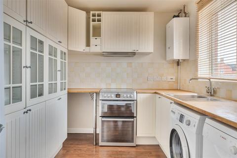 2 bedroom terraced house for sale, Phillip Close, Devizes, SN10