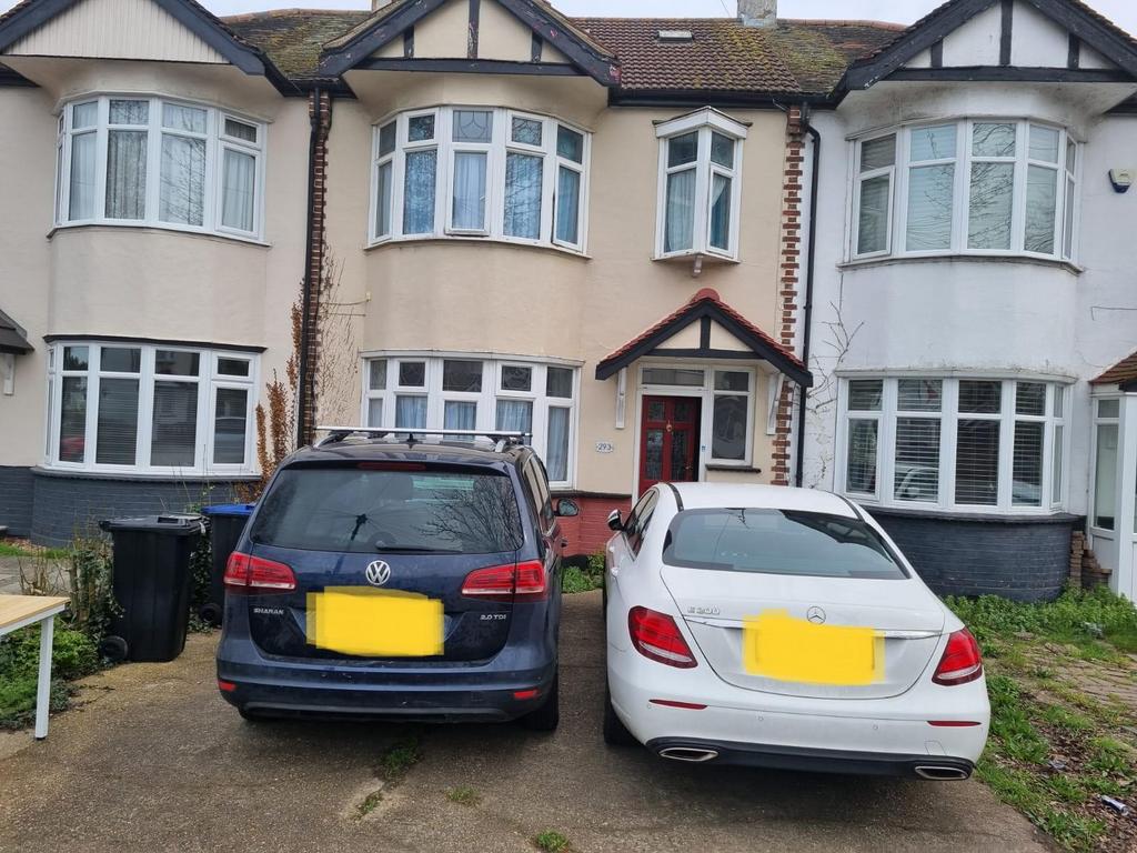 3 bed terraced house to rent Bridgwater Drive, We