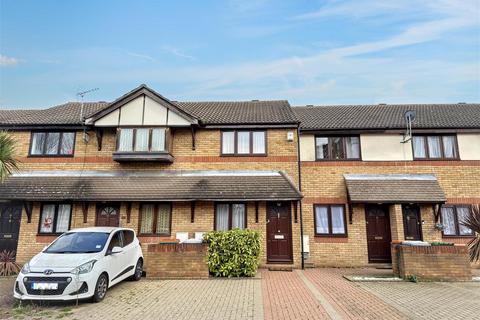 2 bedroom terraced house for sale, Magpie Close, London