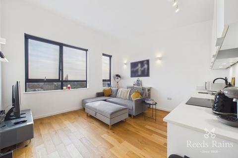 1 bedroom apartment to rent, Elisabeth Gardens, Greater Manchester SK5