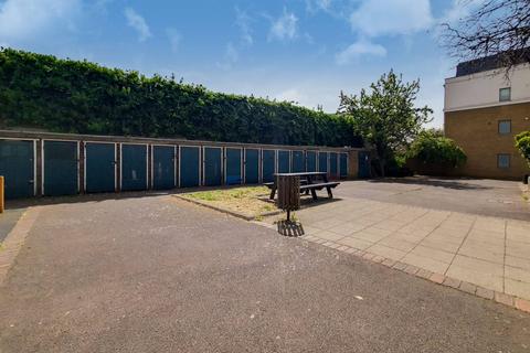 2 bedroom flat for sale, Azof Street, Greenwich, London, SE10