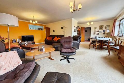 4 bedroom detached house for sale, Horsham Road, Bexleyheath DA6