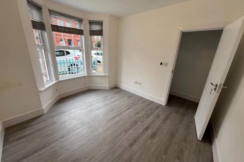 4 bedroom semi-detached house to rent, Fredericks Place, London
