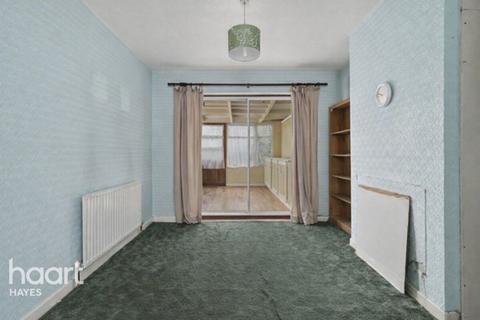 3 bedroom semi-detached house for sale, Crowland Avenue, Hayes