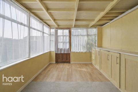 3 bedroom semi-detached house for sale, Crowland Avenue, Hayes