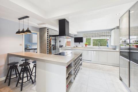 undefined, Slough Road, Datchet, Berkshire, SL3