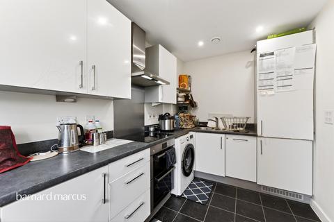 undefined, Redwood Drive, Epsom