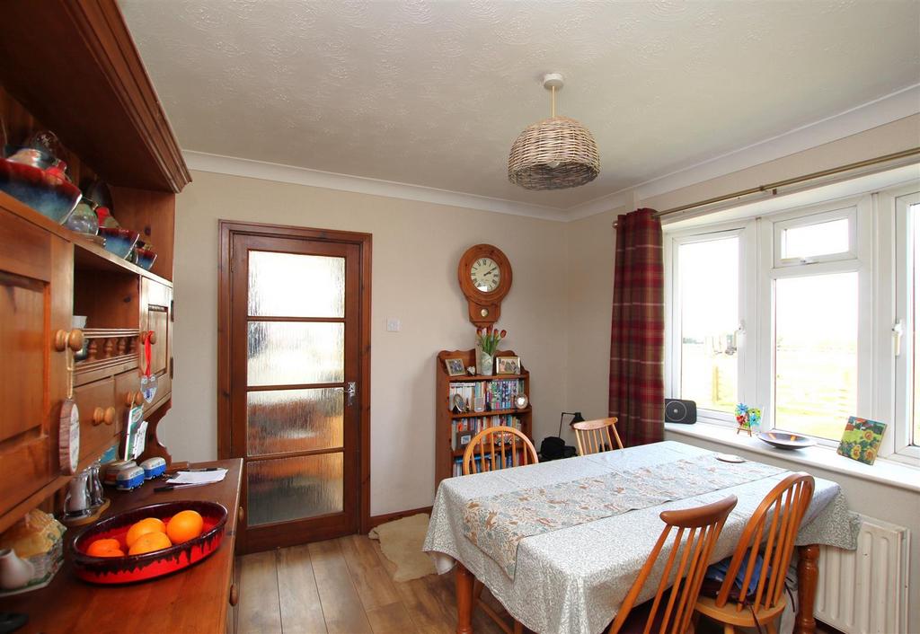 Dining Room.JPG