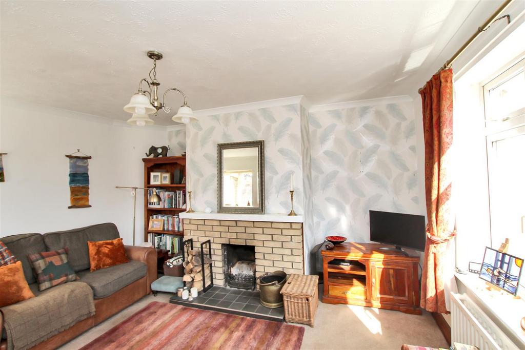 Living Room - b.JPG