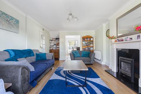 4 bedroom end of terrace house for sale, East Mead, Welwyn Garden City, AL7