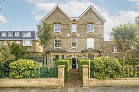 1 bedroom flat for sale, Burlington Road, London W4