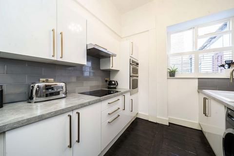 1 bedroom flat for sale, Burlington Road, London W4