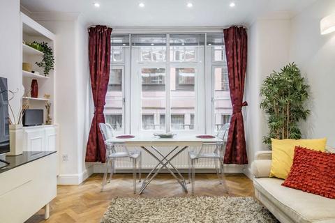 2 bedroom flat for sale, Gilbert Street, London W1K