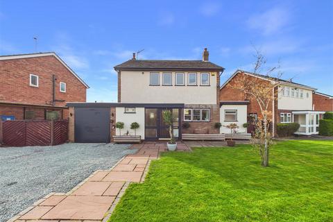 3 bedroom detached house for sale, Oaklands Crescent, Tattenhall, Chester