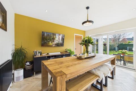 3 bedroom detached house for sale, Oaklands Crescent, Tattenhall, Chester