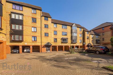 undefined, Lind Road, Sutton