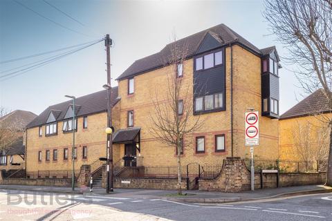 undefined, Lind Road, Sutton