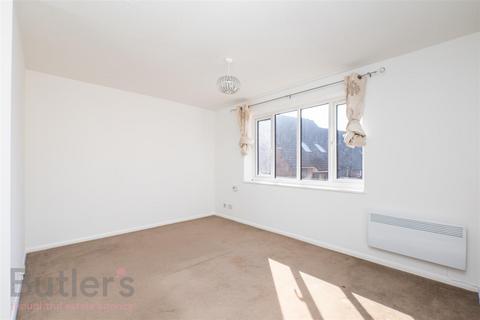undefined, Lind Road, Sutton