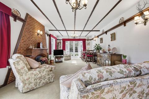 2 bedroom bungalow for sale, Stapleford Road, Stapleford Abbotts, Romford