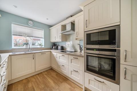 3 bedroom detached house for sale, Church Road, Stotfold, SG5