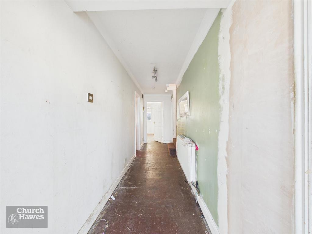CAM03246 G0-PR0046-STILL007.jpg