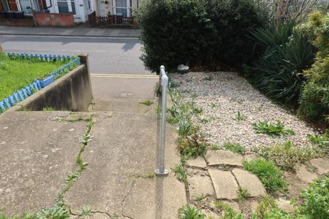 undefined, Old Road West, Gravesend, DA11 0LY – 3 Bedroom Terraced House