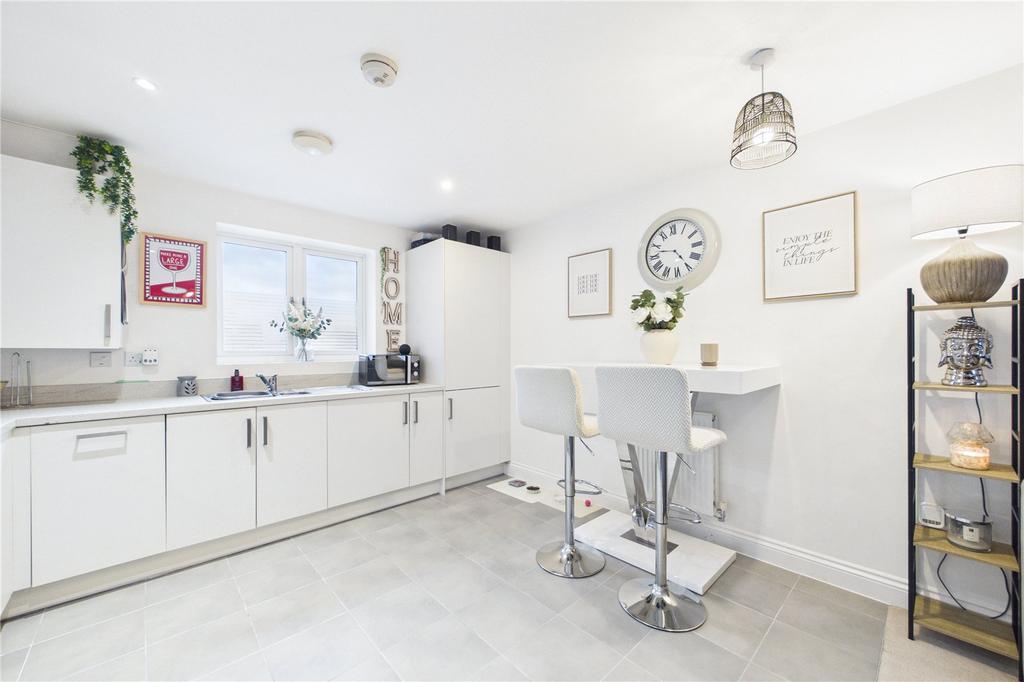 Kitchen/Dining