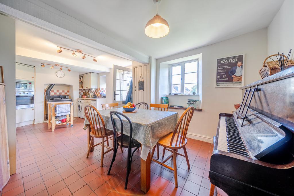 Kitchen / Breakfast Room