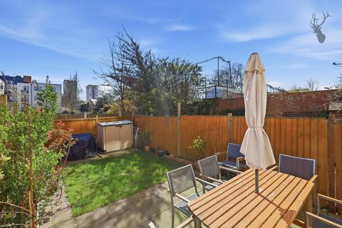 undefined, Frye Court, Bow