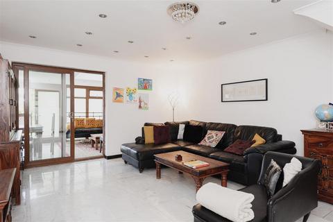 undefined, Sparrowsmead, Redhill