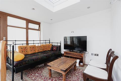 undefined, Sparrowsmead, Redhill