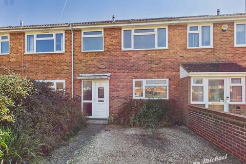 61 Orwell Drive, Aylesbury, HP21 9JL