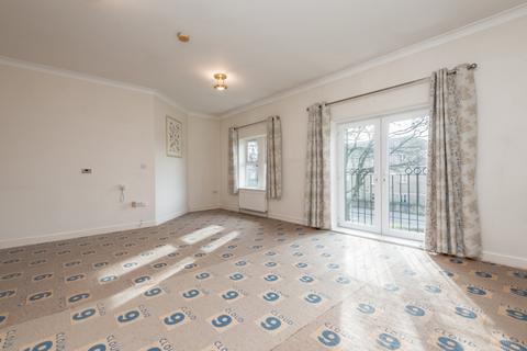 1 bedroom flat for sale, Mill Lane, Birkenshaw, Bradford, West Yorkshire, BD11