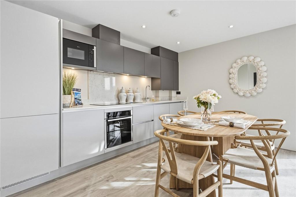 Plot 1 Dining