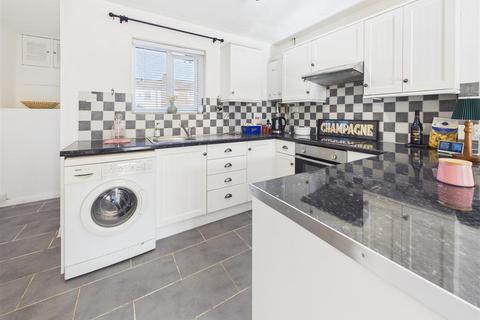 1 bedroom terraced house for sale, Audley Firs, Hersham, Walton-On-Thames