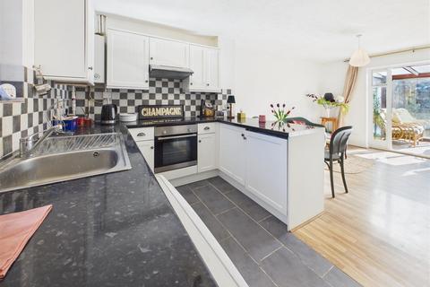 1 bedroom terraced house for sale, Audley Firs, Hersham, Walton-On-Thames