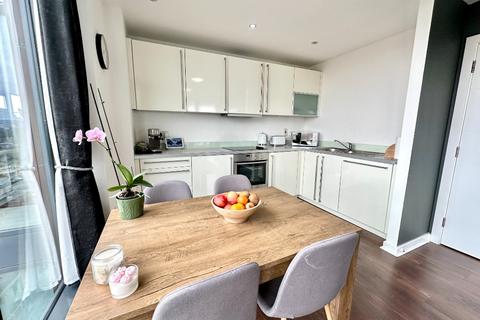 2 bedroom flat to rent, Castlebank Place, Glasgow Harbour, Glasgow, G11