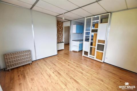 undefined, Roch, Haverfordwest