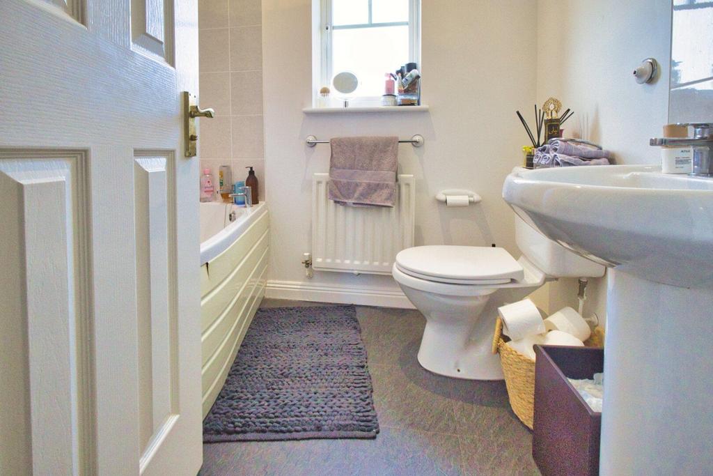 Bathroom to Rear