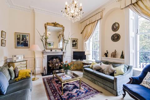 4 bedroom house for sale, Canonbury Square, London, N1