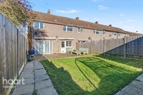 undefined, Sadlers Mead, Harlow